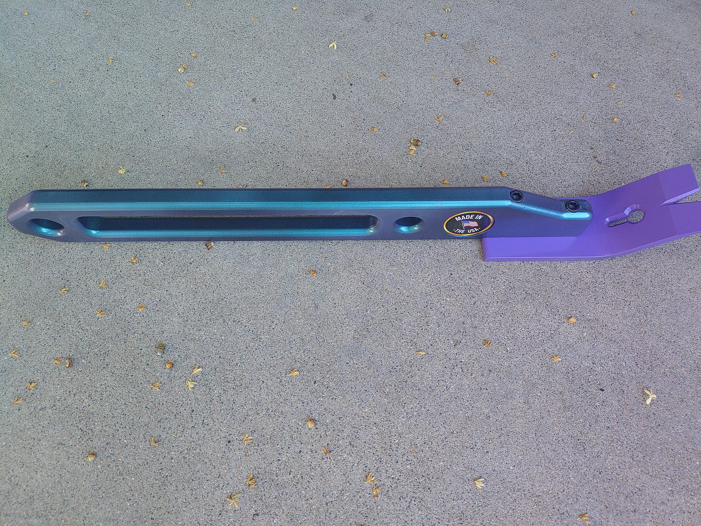Custom Colored 2' Little Jimmy Bars with 3/8" prying feet